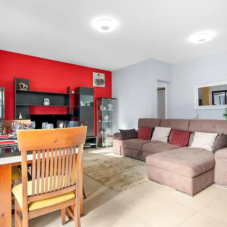 Mimi House - Free Parking Ferienhaus *